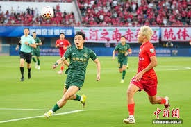 中国少年李昊炎签约巴萨梯队创造历史
